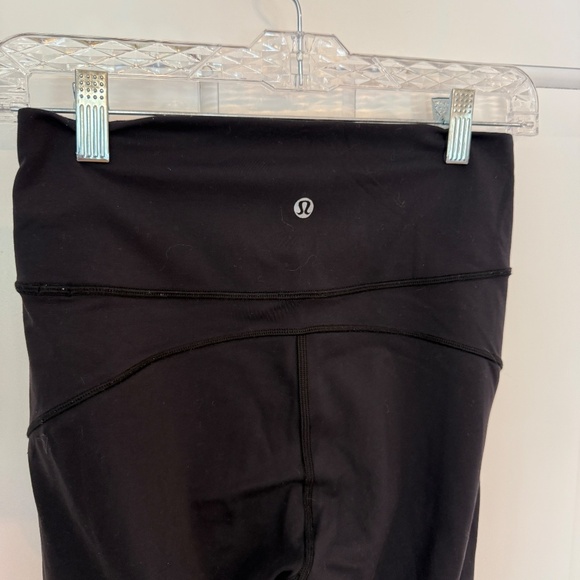 Lululemon In Movement Crop *Everlux 19" Black 45485 - Picture 8 of 14